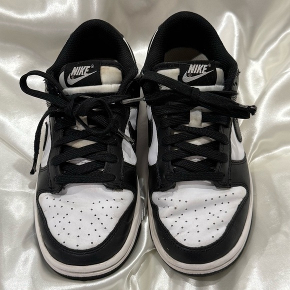 Nike Dunks Low Retro Sneakers Pandas Black White Size 6W Leather Colorblock - Picture 3 of 15